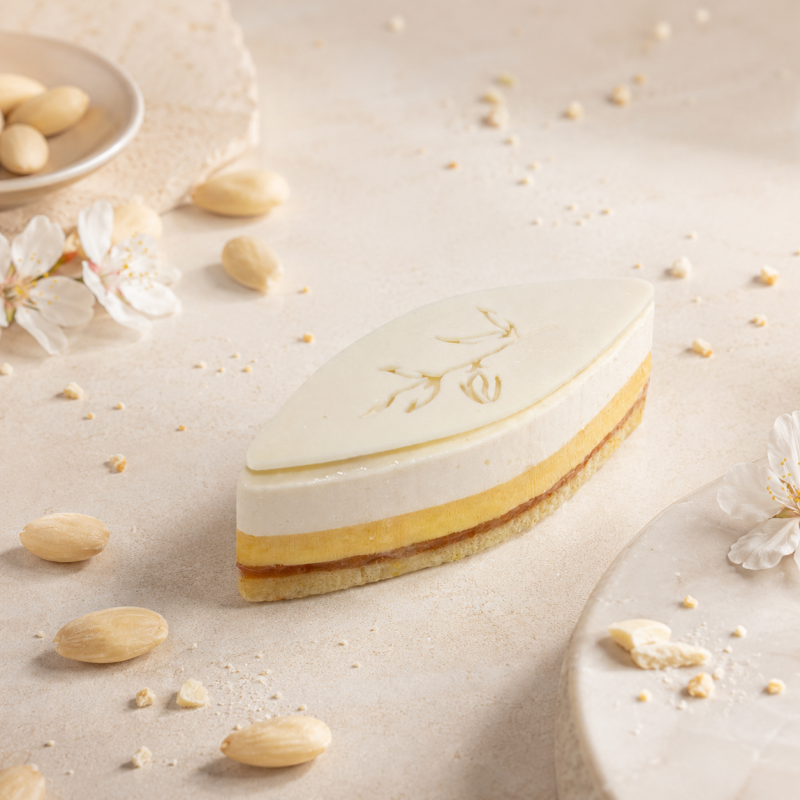 Le Calisson – Entremets Orange, Bergamote & Amande | Calderon